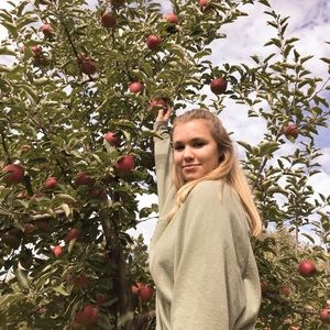 Meet your Posher, Grace